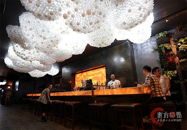 创意灯具 云彩灯 装饰设计 店铺装修 酒...