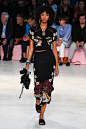 Etro Spring 2019 Ready-to-Wear Fashion Show : The complete Etro Spring 2019 Ready-to-Wear fashion show now on Vogue Runway.