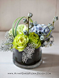 Christmas – Avant-Garde Floral Design: 
