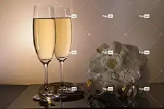 眼镜 香槟酒 美丽的花朵 自然 花束 戒指 婚礼 装饰 花壁纸