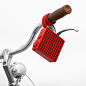 The Monkey : The unique feature of The Monkey radio / speaker is the ingenious snap-on antenna with its spring metal core. It offers two iconic positions, enabling The Monkey to be used in two different ways. With the antenna in straight position it is a 