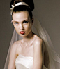 Lusan Mandongus - Creating Gorgeous Bridal Gowns Since 1991