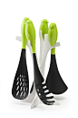 SPARROW SEVER SET : Server set with hanger, 4 servers are ready for different usages. Bird shaped handle is ergonomic and yet pretty for decorating your kitchen.