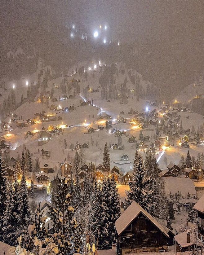 瑞士的一个小镇，Grindelwald。...