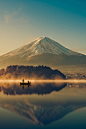 Mount fuji at Lake kawaguchiko, Sunrise: 