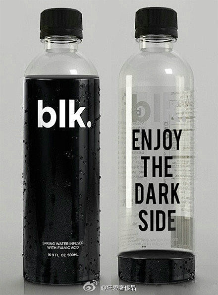 一款名为blk的功能饮料包装，该产品特别...