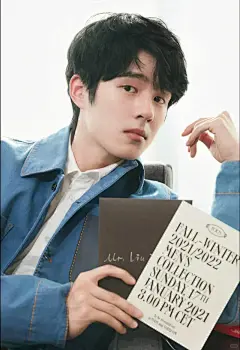 挑战发50位明星壁纸｜第23位:刘昊然！ - 小红书