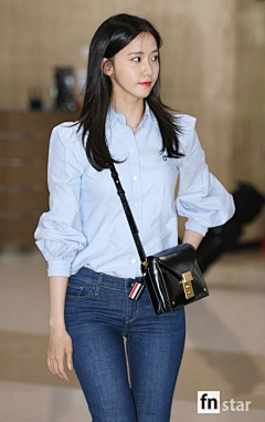 曦梦龙采集到允儿美女