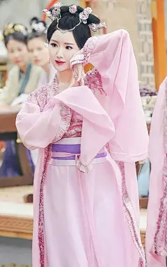 粉色嘉人毛晓彤锦绣未央剧照手机壁纸