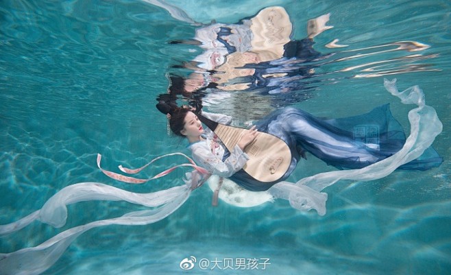 正值中秋八月十五,发现嫦娥竟有真人,其貌...