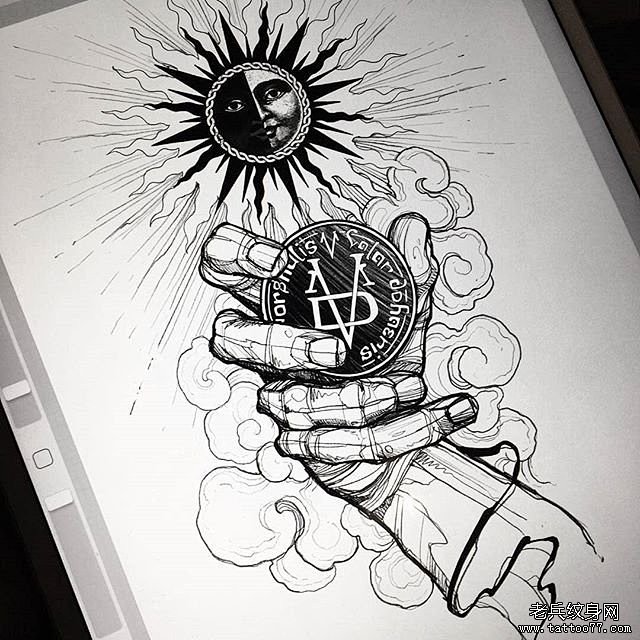 手太阳纹身图案