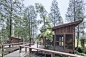 武汉杉林木屋 / UAO/瑞拓设计
公共职能建筑  服务设施 
木材

本项目是位于武汉青山江滩滨水公园的一组小木屋。这个七公里长的城市滨水景观项目，UAO主要负责其中的景观和建筑部分；取名为杉林木屋是因为这组小木屋与保留的水杉林形成了良好的共生关系。
