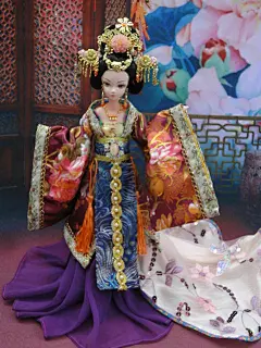 芭比古装娃娃 唐朝长孙皇后 关节体立体睫毛 学生礼品摆件-淘宝网