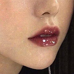 走心Q采集到lip