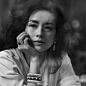 组图：不磨皮！章子怡黑白大片 信心从容流露自然魅力 : 章子怡一组珠宝大片曝光，与国外摄影大师合作“不磨皮”，尽显自然魅力。
