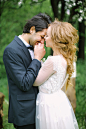 White-Wedding-Inspiration-Elena-Pavlova-Photo-Bridal-Musings-Wedding-Blog-3.jpg (630×945)