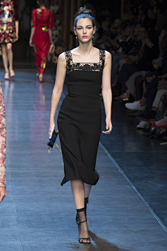 uuuuuugly采集到Vittoria Ceretti