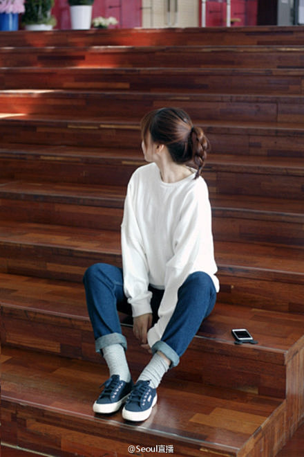 : Seoul Look : 卫衣 × ...