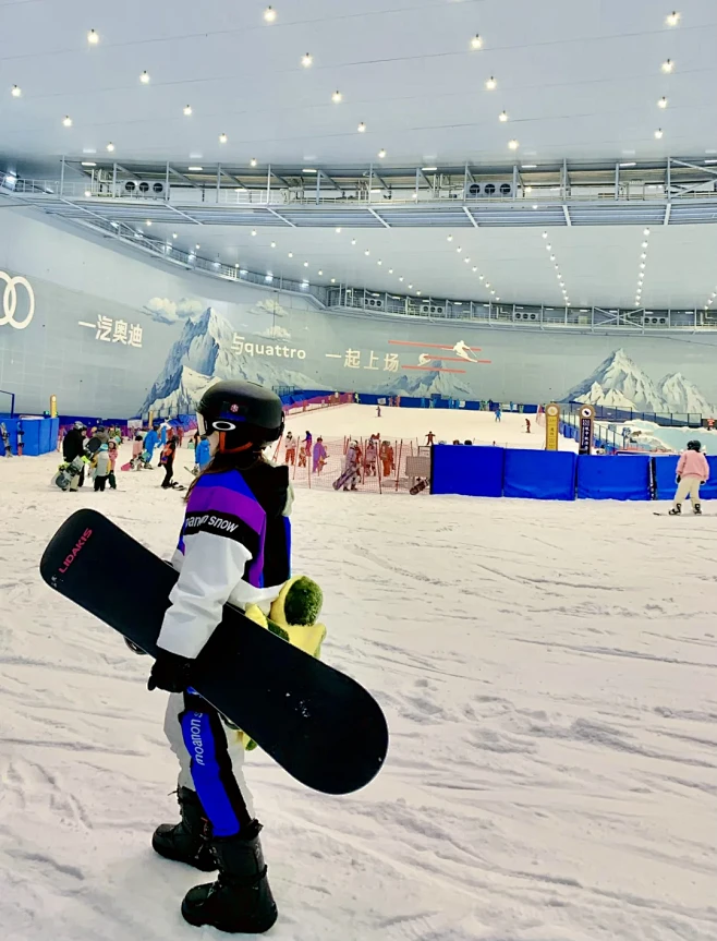 最大室内滑雪场｜成都融创热雪奇迹攻略