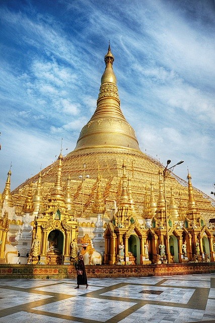 Shwedagon Pagoda, My...