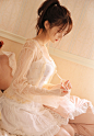睡衣美女性感蕾丝美腿撩人写真[7/9]_清纯美女_美桌网