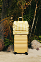 High-function luggage that'll make your next vacation a breeze. Stock up on 5-star essentials now for your hot BÉIS summer.