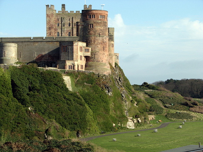 Bamburgh_Castle_08.j...