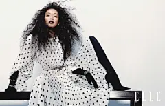 舒淇超话 ELLE 2月刊封面人物，灵蛇珠宝，彩妆短发，冷御的大女主气场，硬照表现依旧在线~ ️ 摄影: Nick Yang

#舒淇红与黑双色魅力大片#
#舒淇御感双影大片# ​​​​