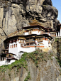 全球惊悚的宗教建筑 朝圣者不仅需要内心真诚(图)【不丹的虎穴寺。】