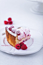 Cake with White Chocolate and Raspberries #赏味期限# #下午茶#