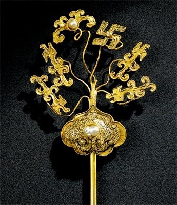 中国古代金钗, 雕刻的是4龙, 如意与珍...