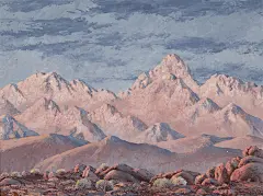 Magic Moment, Desert Landscape, 1973约翰·希尔顿(John William Hilton)1904-1983
出生于中国，是传教士的儿子，在美国腹地作为牧师的孩子抚养长大，然后按照自己的方式发展自己的人生道路，不受正规教育的阻碍。
在深深的好奇心驱使下，他成为了一名专业的宝石学家、植物学家、地质学家和矿工、动物学家、乔治·巴顿将军的顾问、艾森豪威尔将军的朋友和画家，喜欢弹吉他和唱歌，是一位非常好的作家，当然，他的调色刀或画笔也不差。他在莫哈维沙漠安家，在马路对面经营着一