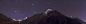 在这幅世界屋脊的夜晚全景影像里，可见到被月光照耀的圣母峰(8840公尺)及洛子峰(8516公尺)等著名高峰，以及前往圣母峰基地营路旁的一座佛教舍利塔。在群峰上方的星空由左至右，可以见到金牛座的亮巨星毕宿五、昴宿星团、天囷一、及凤凰座的最亮星火鸟六等等，圣母峰1952年被中国政府更名为珠穆朗玛峰。