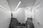 【未来感的黑白AXIOMA公寓设计】有种超时空的科技感，想体验一次吗？[酷]