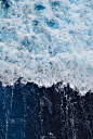 蓝绿色海水