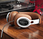 Bowers & Wilkins P9 Signature Headphones at werd.com