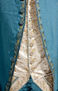 服装｜洛可可时期，油画一般的男装细节。