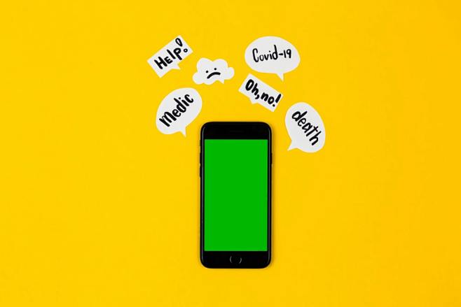 white iphone 4 with ...