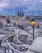 布拉格的雪夜，可以说很美了❄ ​​​ ​​​​