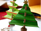 儿童手工折纸圣诞树的制作方法教程-www.uzones.com