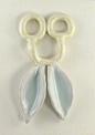 Porcelain scissors. by Elsa Mora.