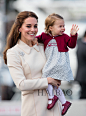 凯特·米德尔顿 (Kate Middleton) 和女儿夏洛特公主 (Princess Charlotte)