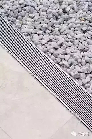 各式各样的雨水篦子