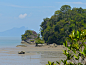 Rocky_Outcrops_and_Mudflat_at_Low_Tide_(15737772085).jpg (4000×3000)