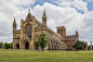 1200px-St_Albans_Cathedral_Exterior_from_west,_Herfordshire,_UK_-_Diliff.jpg (1200×793)
