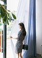 ▼SonYoonJoo▲180824图片_BP更新(钴蓝威尔士格纹玫瑰雕花礼裙)_看图_孙允珠吧_百度贴吧