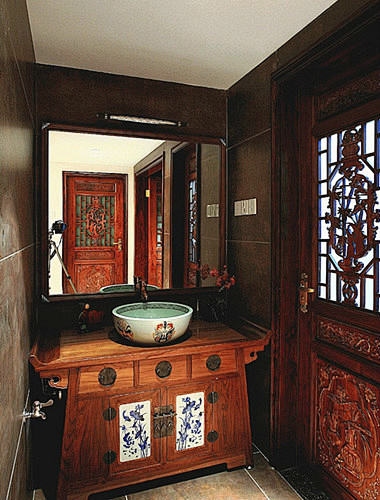 古色古香的中式卫生间装修效果图