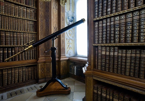 望远镜，梅尔克修道院图书馆一角，奥地利