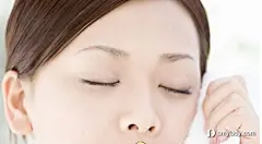 去黑眼圈有诀窍  眼部护理加按摩手法