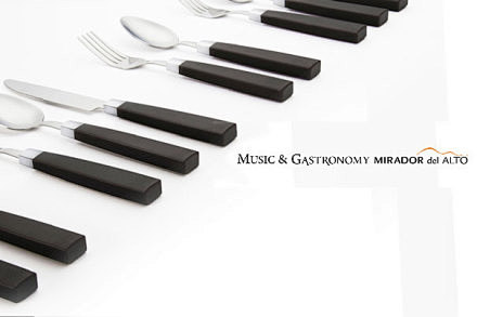 音乐餐厅广告：餐具变身钢琴黑白键~